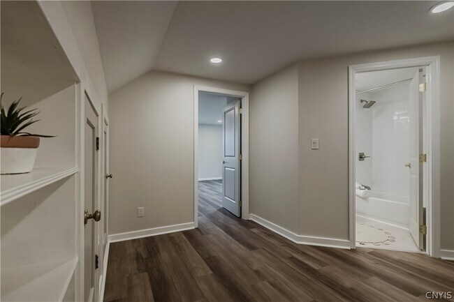Building Photo - 8 Terrace Hill Dr