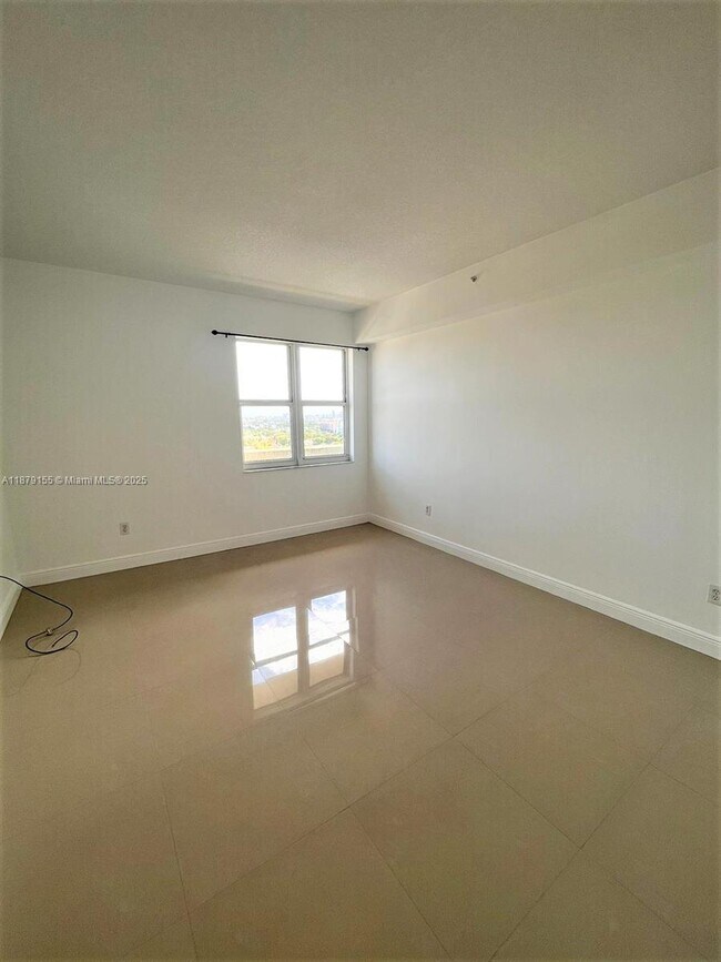 Building Photo - 3000 Coral Wy