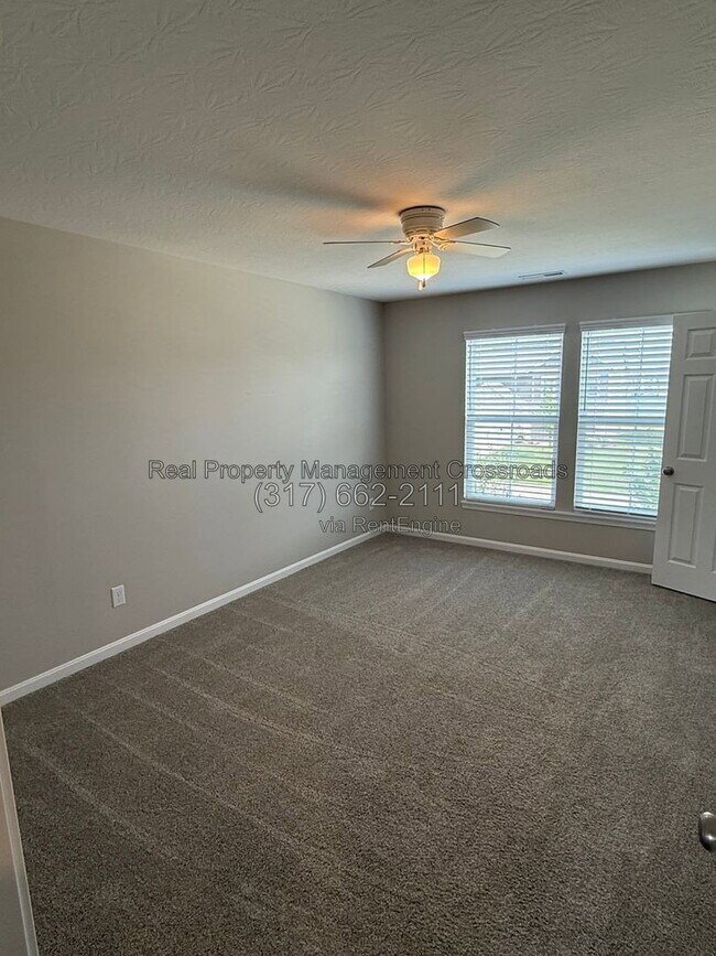 Building Photo - 5509 W Woodhaven Dr