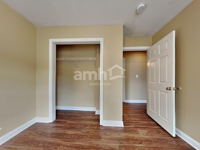 Building Photo - 8209 Jade Tree Ln