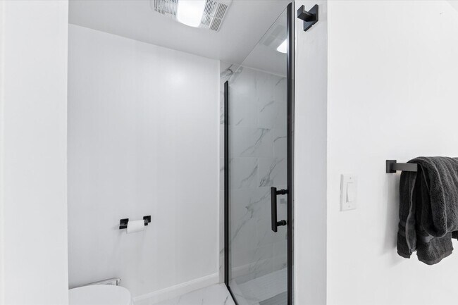 Building Photo - 3589 S Ocean Blvd