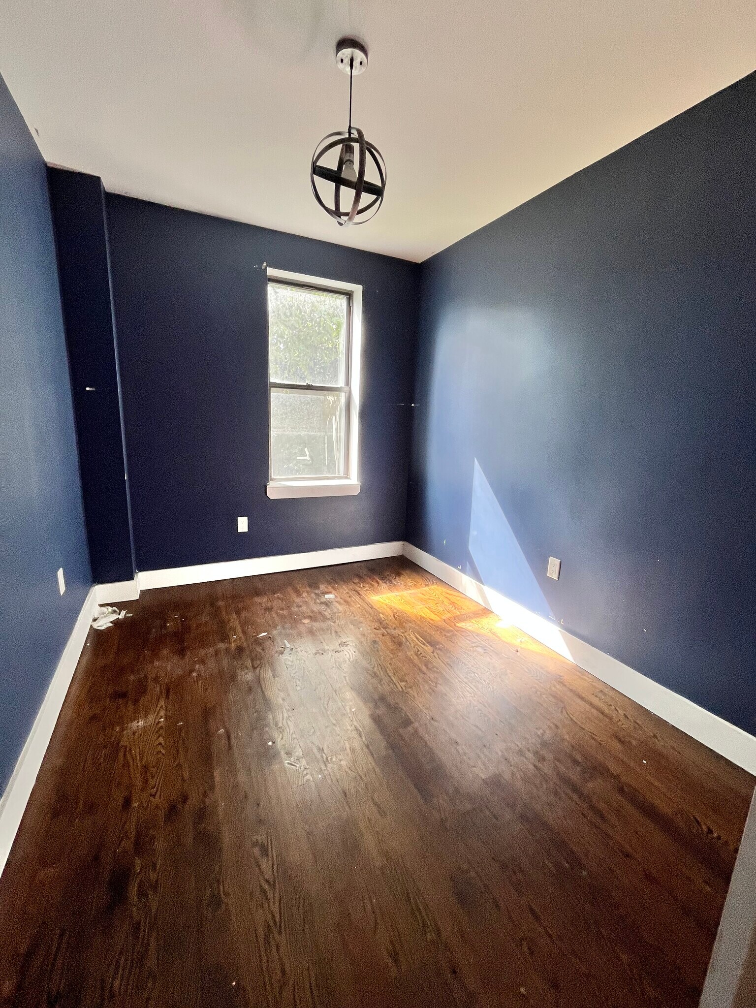 615 Bramhall Ave 1R - 618 Bramhall Ave