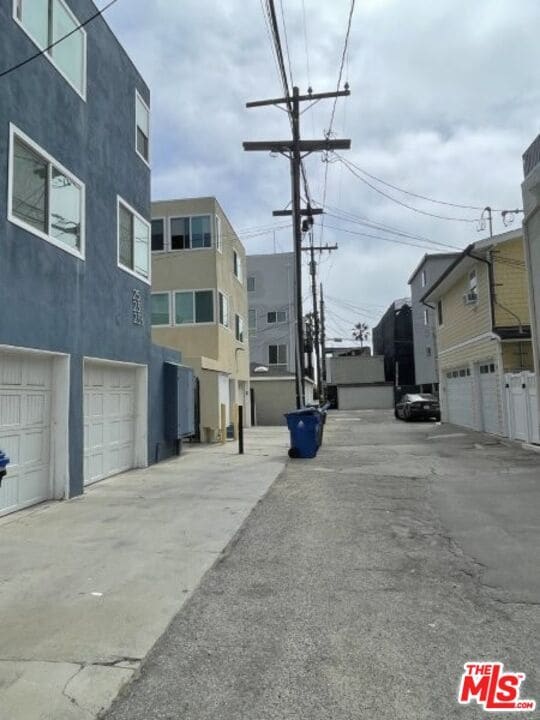 Building Photo - 23 Buccaneer St
