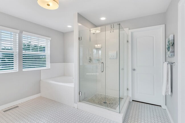 Building Photo - 10517 S Kestrel Rise Rd