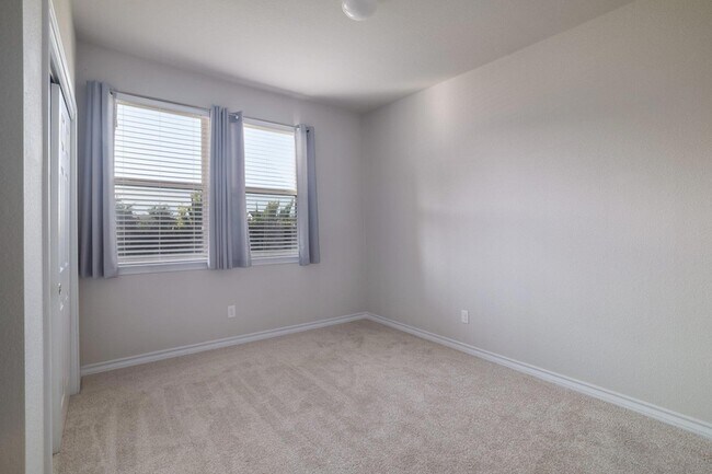 Building Photo - 6792 Catania Loop