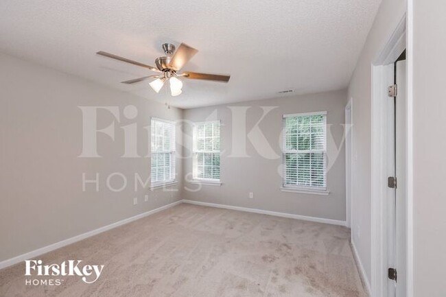 Building Photo - 1018 Salmon River Dr