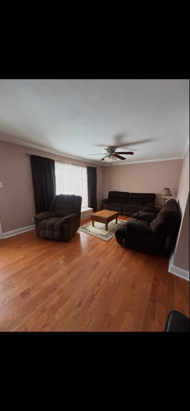 Building Photo - 9215 Crispin St