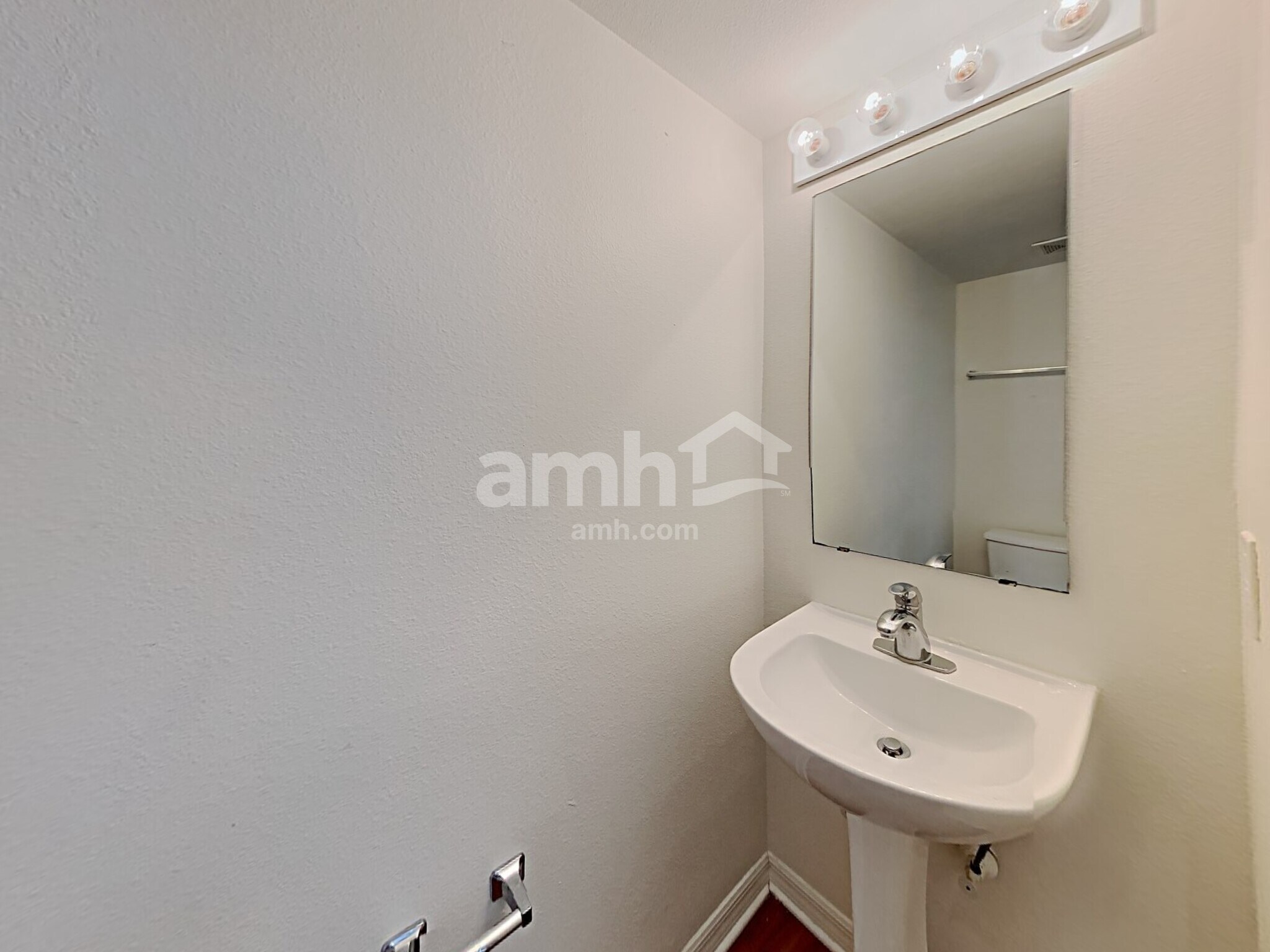 Building Photo - 10421 Opus Dr