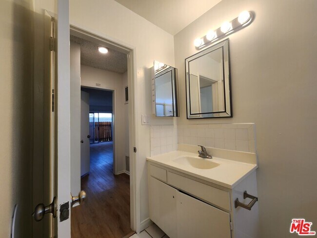 Building Photo - 7511 Norton Ave