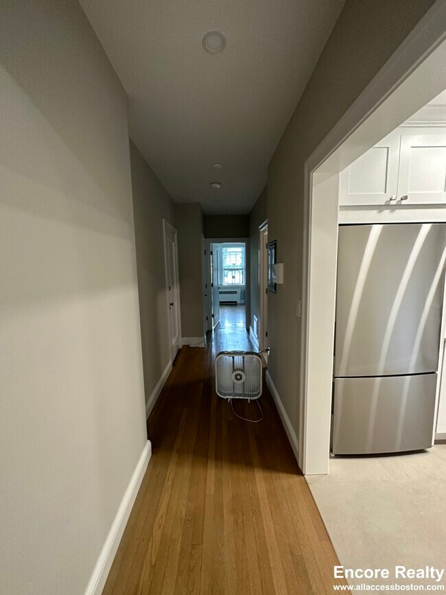 Building Photo - 24 Park St