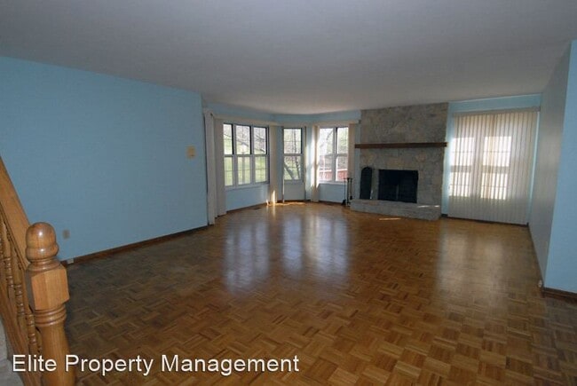 Building Photo - 3 br, 2 bath House - 445 Meramec Way