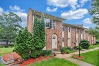 Building Photo - The Forest Townhomes