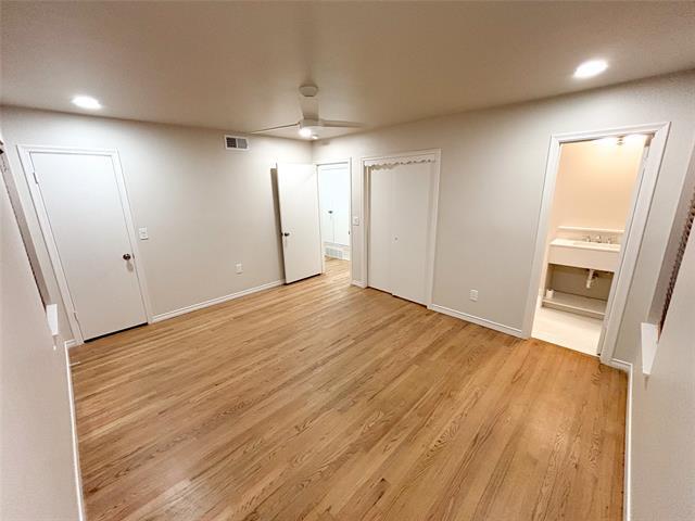 Building Photo - 2109 Highwood Dr