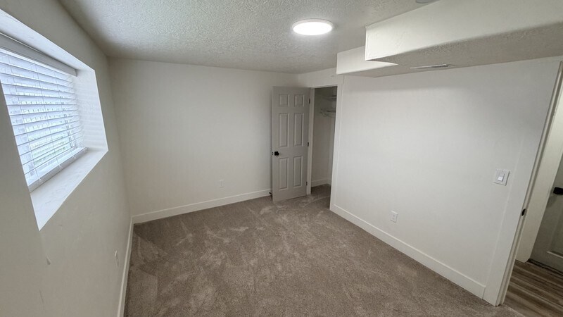 Building Photo - 6531 S 3795 W