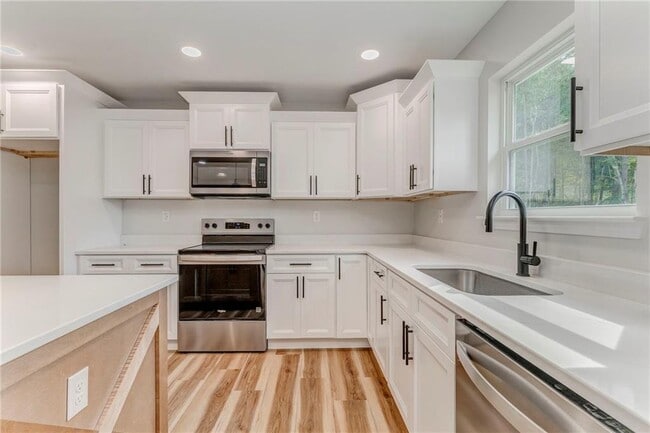 Building Photo - 22 Earls Way