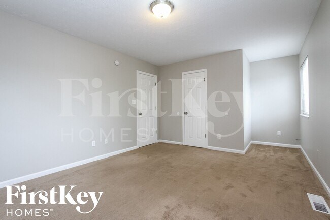 Building Photo - 1921 S Werges Ave