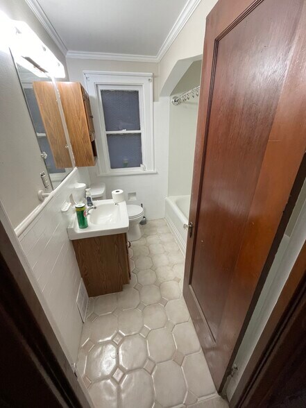 Bathroom - 112 Culver Rd