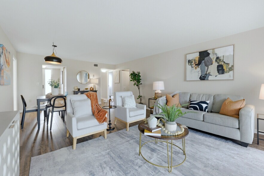 Building Photo - 5058 Marsh Field Rd