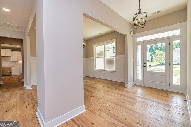 Building Photo - 65 Oakhurst Trail