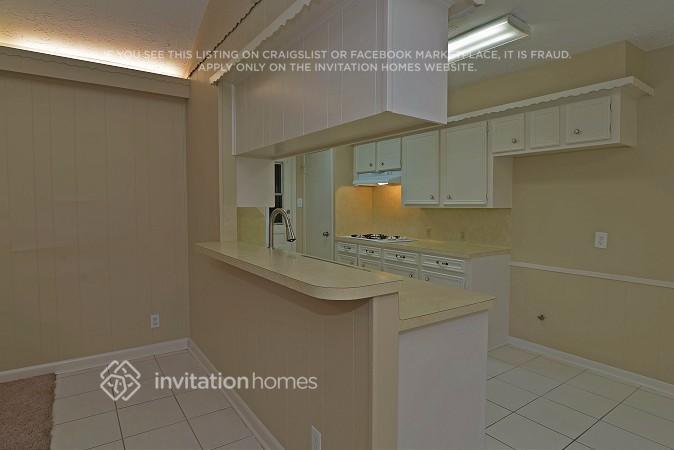 Building Photo - 3902 Paulette Dr