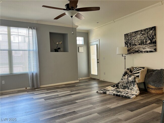 Building Photo - 5855 Valley Dr