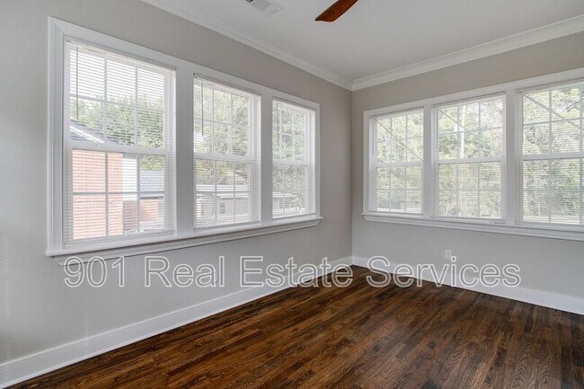 Building Photo - 2115 Hallwood Dr