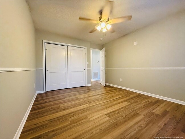 Building Photo - 300 Wedge Ct