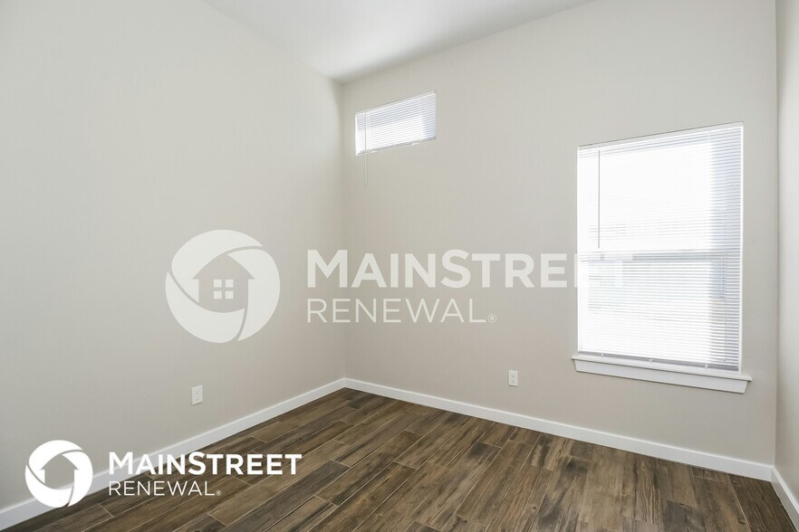 Building Photo - 11253 Paradise Out Ln