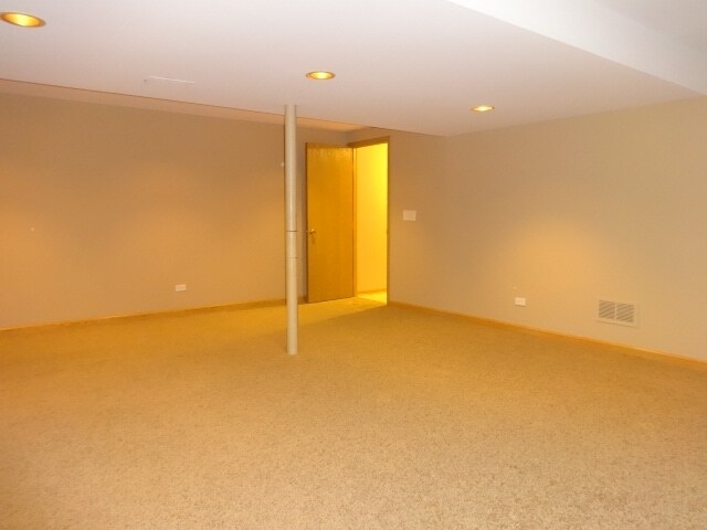 Building Photo - 5206 Kingsbury Estates Dr