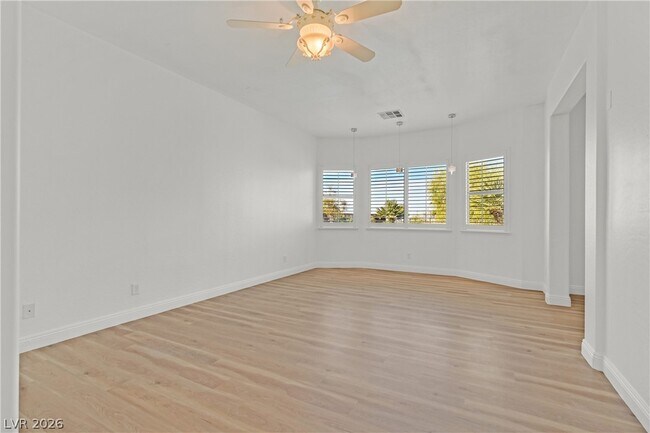 Building Photo - 2184 Pont National Dr