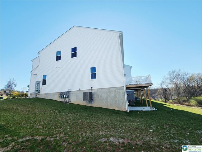 Building Photo - 7699 Clayton Ave