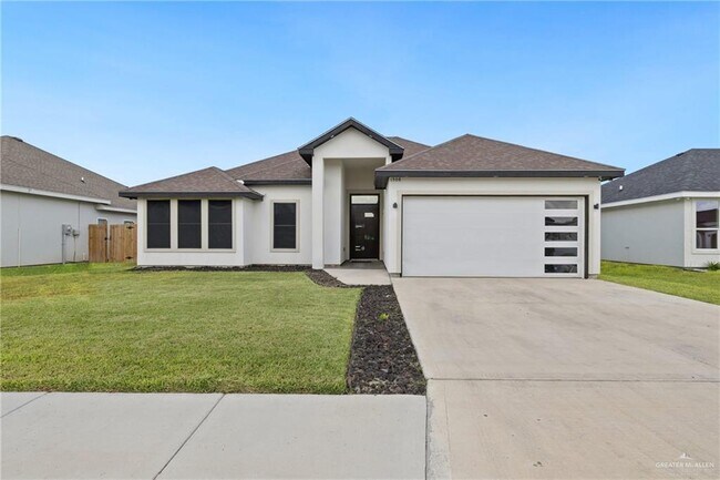 Primary Photo - 16 Isabella Grace St