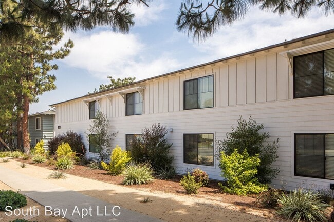 Building Photo - 20700-20720 Anza Ave