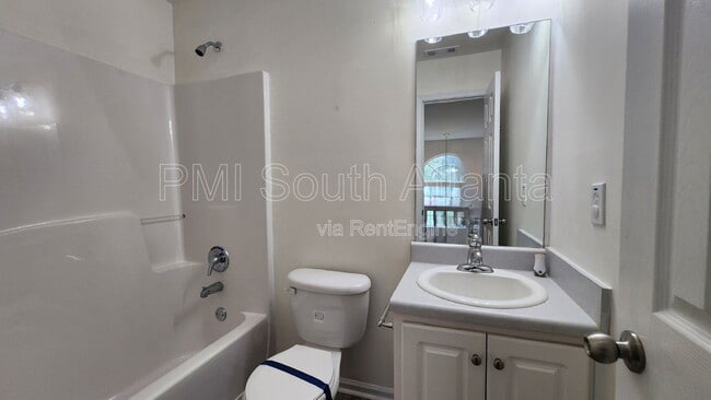 Building Photo - 122 Brenleigh Park Dr