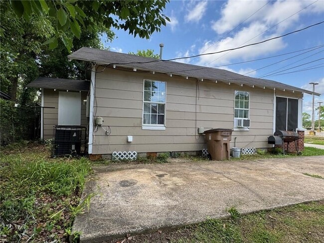 Building Photo - 164 Cottage Dr