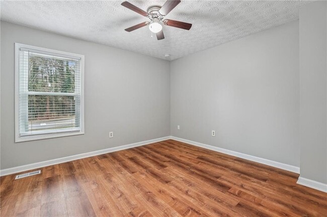 Building Photo - 1076 Blackwell Rd