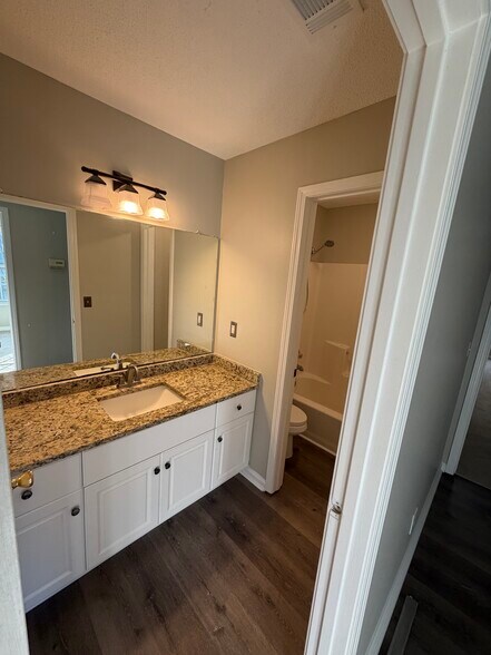 Building Photo - 210 Northridge drive