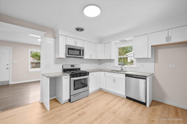Building Photo - 23776 N Overhill Dr