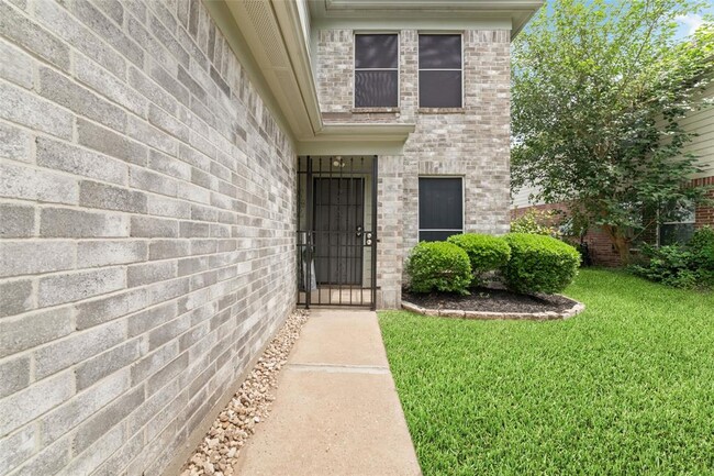 Building Photo - 1106 N Rock Dr