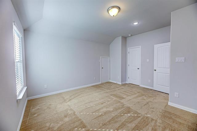 Building Photo - 1012 Rosebay Dr