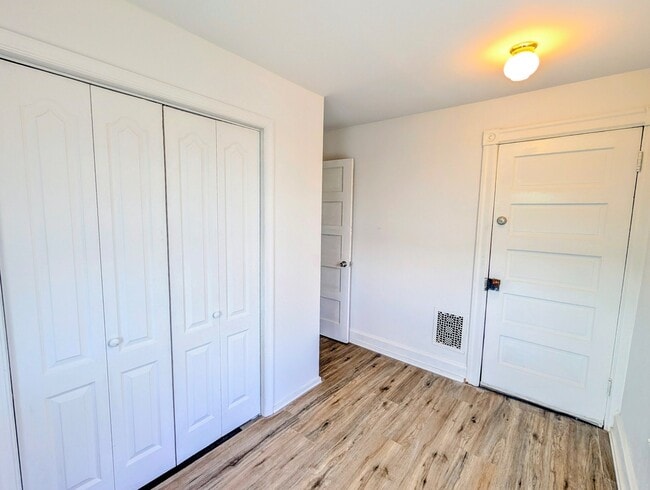 Building Photo - 416 Guilford Ave