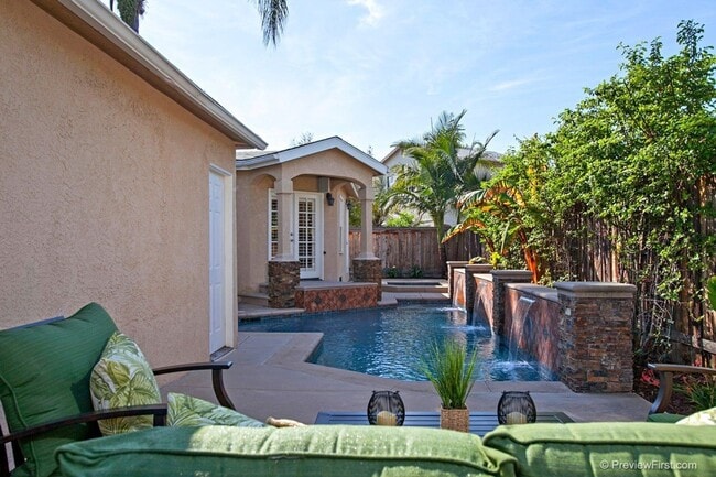 Building Photo - Upgraded Spanish Charmer in Talmadge