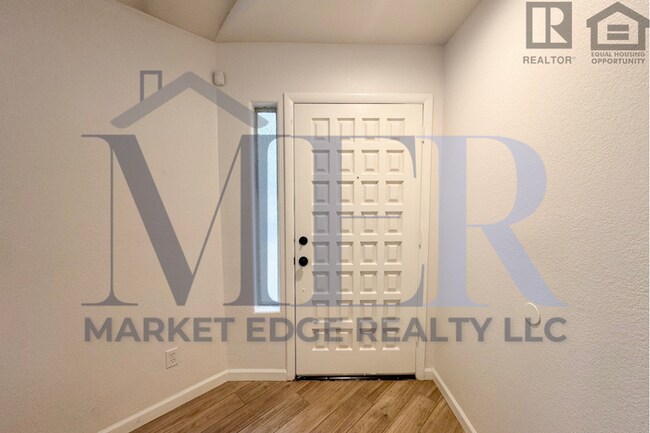 Building Photo - 2Bed/2Bath w/ Office-House at 40th St/Cactus-Garg!