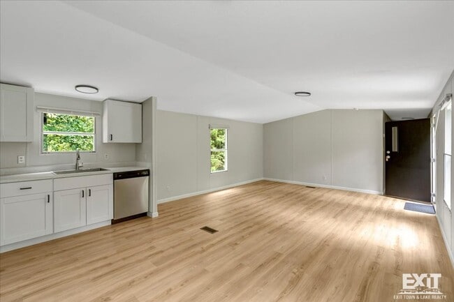 Building Photo - Welcome to Your Fresh Start at 139 Cookout...