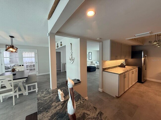 Building Photo - 1425 Appian Dr