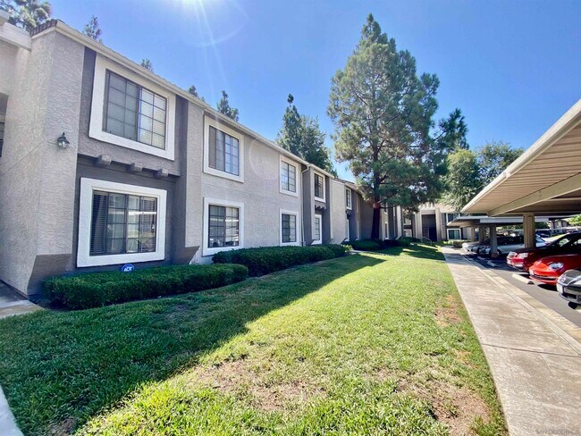 Building Photo - 15078 Avenida Venusto