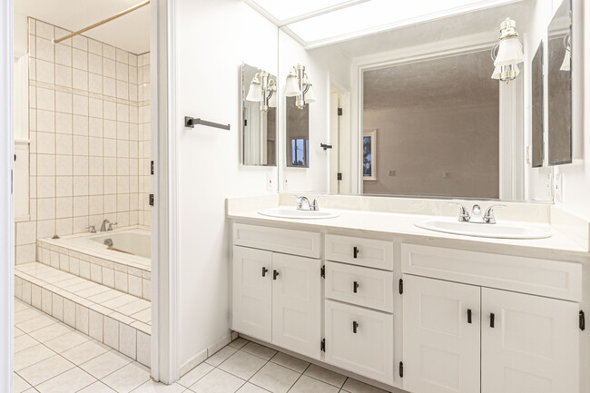 Primary Bathroom - 17815 Miranda St