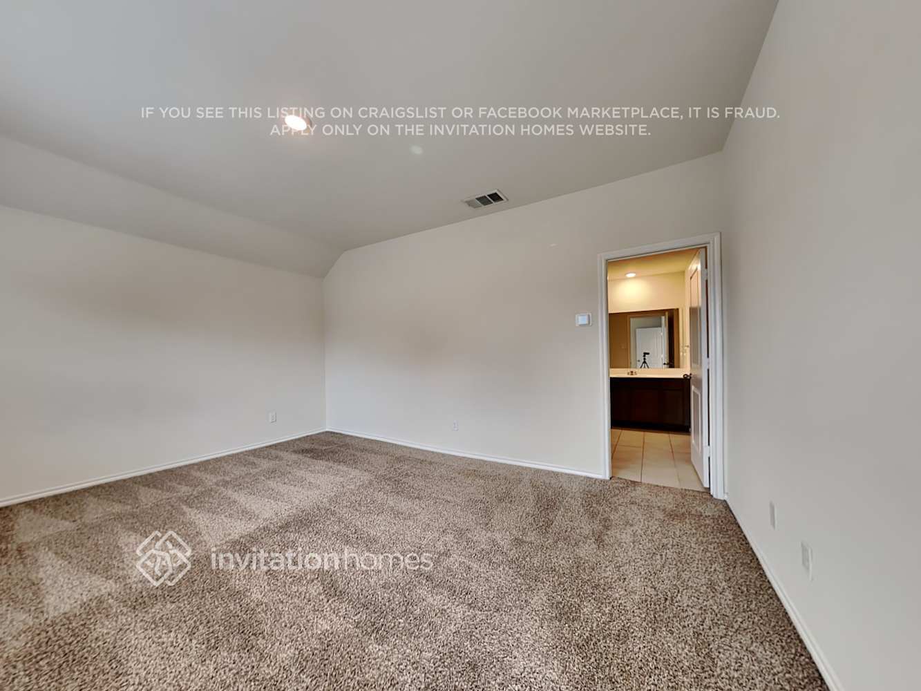 Building Photo - 608 Nexus Dr