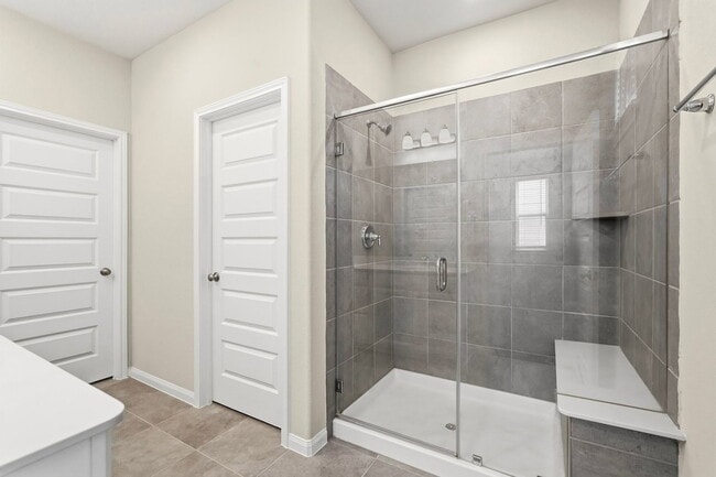 Building Photo - 1516 Lakeline Oak Dr