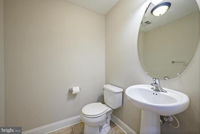 Building Photo - 2350 NJ-33